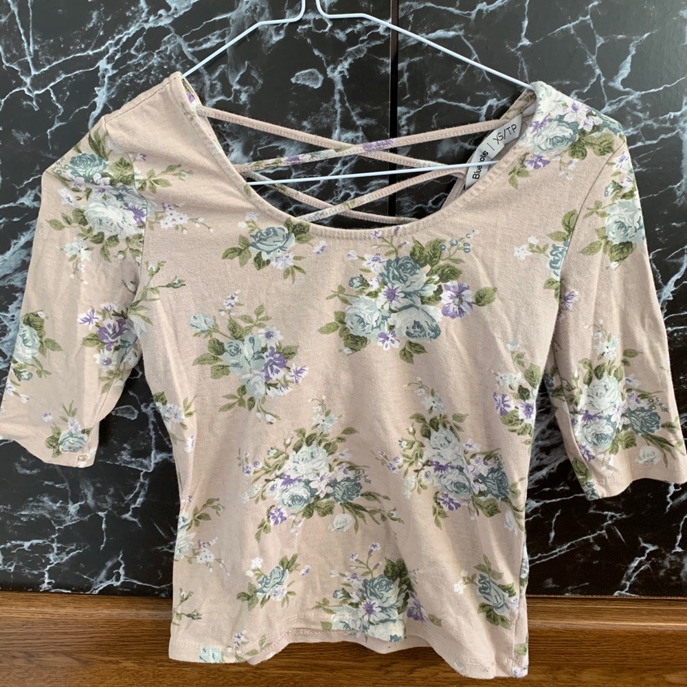 Shirt - Picture 1 of 1